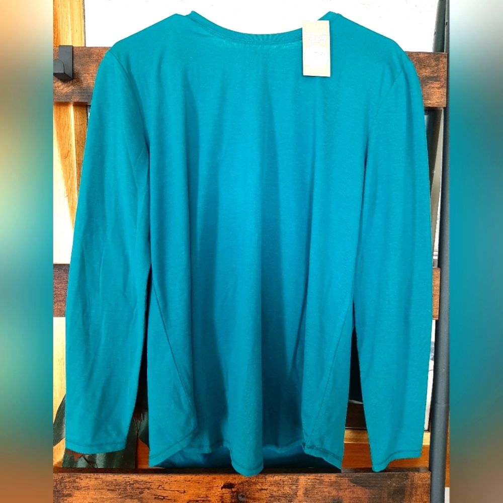 Joe Fresh Active long sleeve Tshirt